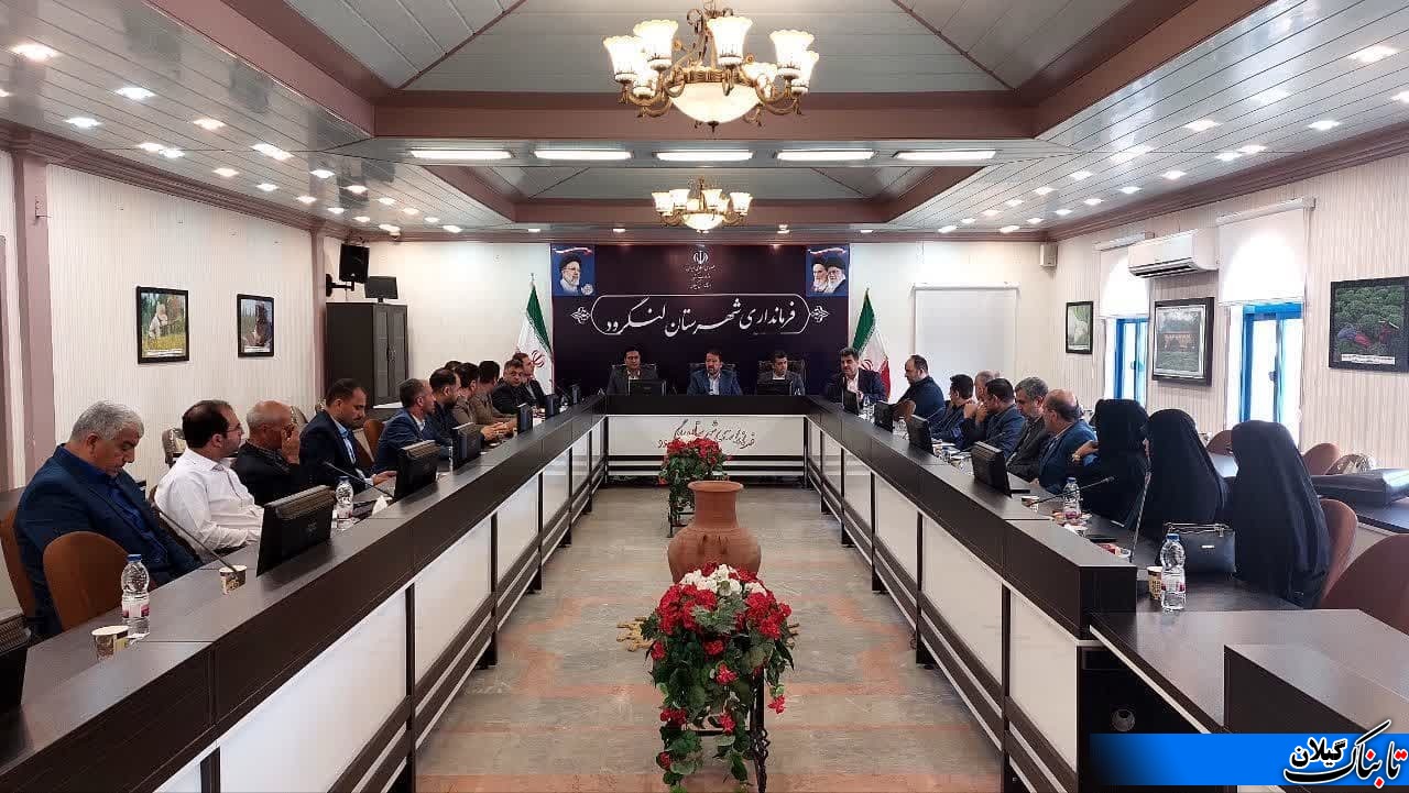 مراسم تجلیل از شورای های اسلامی شهرهای شهرستان بمناسبت روز شورا انجام پذیرفت