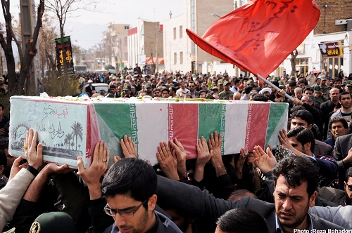 گزارش &zwnj;تصویری&zwnj; تشییع پیکر دوشهید گمنام در اراک