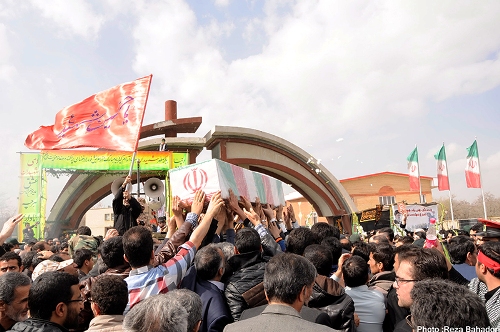 گزارش &zwnj;تصویری&zwnj; تشییع پیکر دوشهید گمنام در اراک