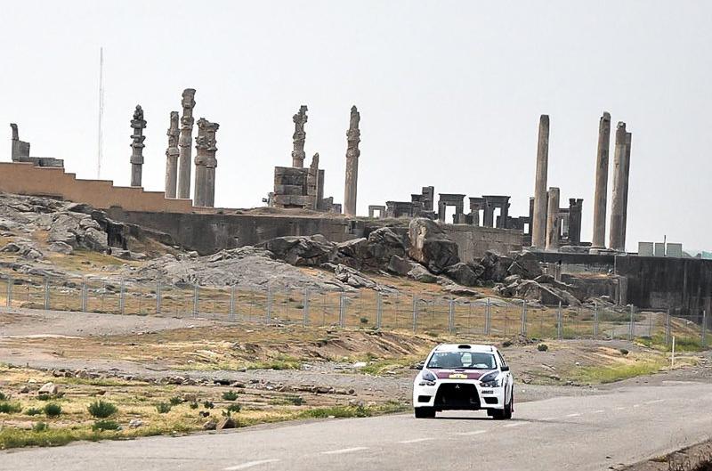 مردم ایران مرا شگفت زده کردند/ایران می تواند میزبان رقابت های رالی قهرمانی جهان باشد+عکس مردم ایران مرا شگفت زده کردند/ایران می تواند میزبان رقابت های رالی قهرمانی جهان باشد+عکس