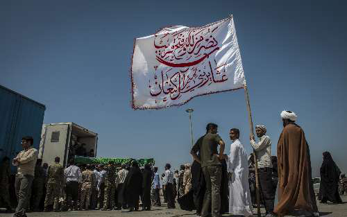 قلب هایی که زیر آب برای ایران تپیدند؛زیر خاک پای وطن ایستادند... قلب هایی که زیر آب برای ایران تپیدند؛زیر خاک پای وطن ایستادند...