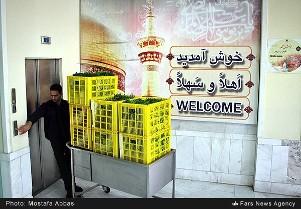 گزارش تصویری/ طبخ افطار در آشپزخانه رضوی گزارش تصویری/ طبخ افطار در آشپزخانه رضوی