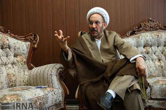 مشاور رئیس جمهور: استفاده از قوم عرب در مدیرت کلان کشور چه ضرری داشته است؟