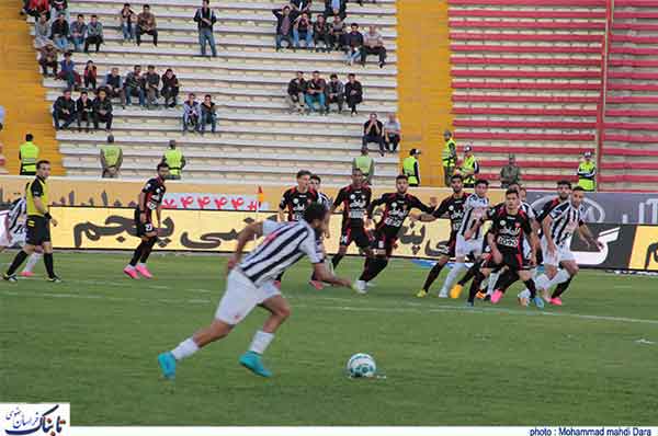 اولین سه امتیاز پرسپولیس در غیاب «هادی نوروزی» + عکسها اولین سه امتیاز پرسپولیس در غیاب «هادی نوروزی» + عکسها