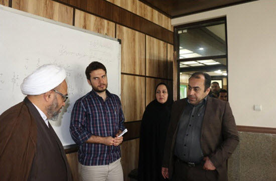 بازدید آیت الله شاهرودی از دانشگاه شهرداری اهواز + تصاویر بازدید آیت الله شاهرودی از دانشگاه شهرداری اهواز + تصاویر
