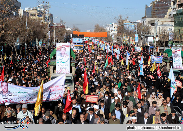حضور حماسی مردم در راهپیمایی 9 دی مشهد به روایت تصاویر