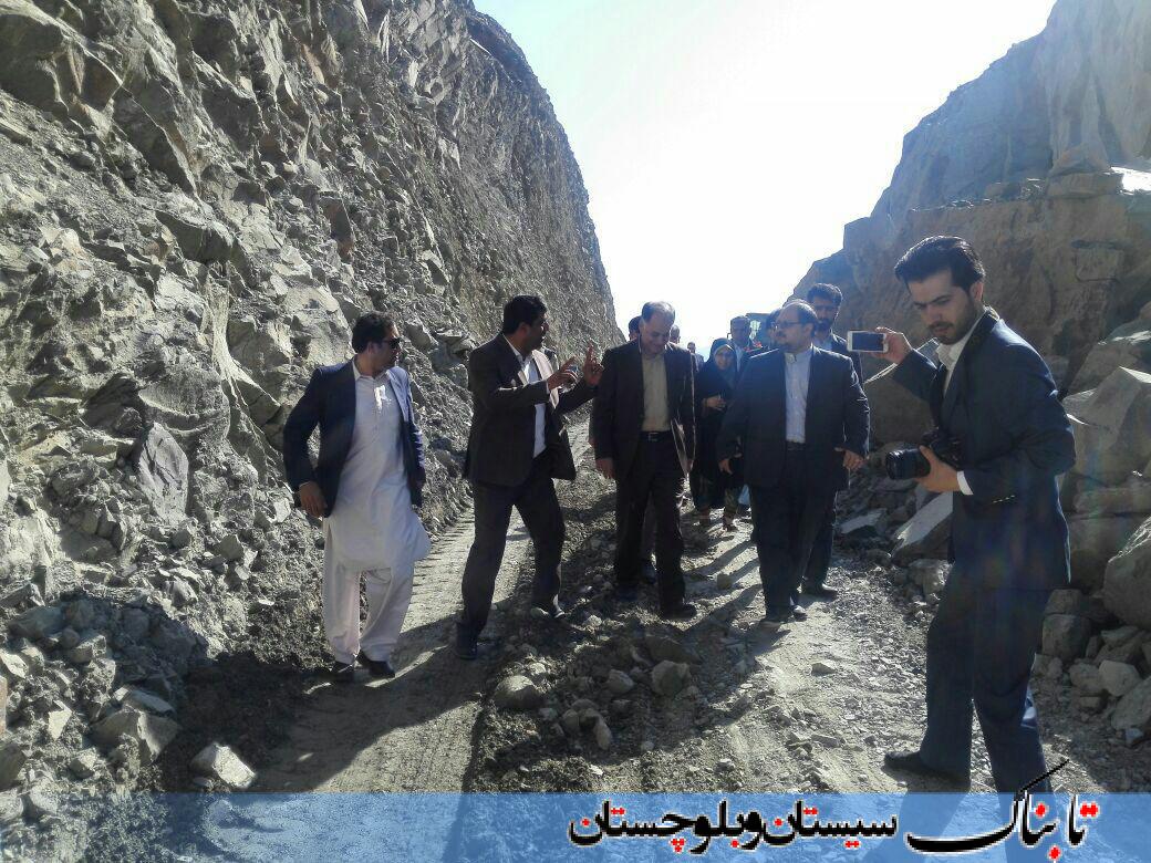 بازدید معاون اجرایی رئیس جمهور و هیئت همراه  از مناطق سیل&zwnj;زده سیستان و بلوچستان