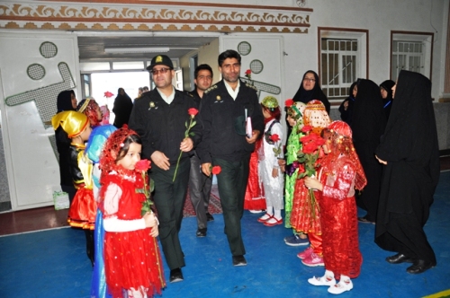 غرفه های سلامت مدرسه ابتدایی دخترانه سما اراک در آغاز هفته سلامت غرفه های سلامت مدرسه ابتدایی دخترانه سما اراک در آغاز هفته سلامت