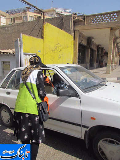 تهیه 1000 کیسه زباله خودرو و توزیع آن توسط رفتگران طبیعیت خوزستان