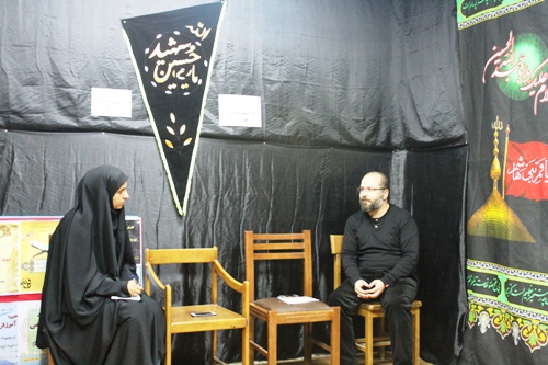 مسئولان باور کنند راه ساختن جامعه نشر فرهنگ عاشورایی است مسئولان باور کنند راه ساختن جامعه نشر فرهنگ عاشورایی است