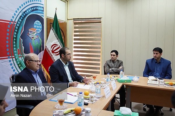 مدیر روابط عمومی و امور بین الملل : با اقدامات انجام شده متوسط قطعی برق از 1000 دقیقه در سال 95 به 300 دقیقه در سال 97 کاهش یافت مدیر روابط عمومی و امور بین الملل : با اقدامات انجام شده متوسط قطعی برق از 1000 دقیقه در سال 95 به 300 دقیقه در سال 97 کاهش یافت