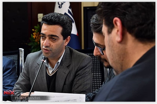 مدیر روابط عمومی و امور بین الملل : با اقدامات انجام شده متوسط قطعی برق از 1000 دقیقه در سال 95 به 300 دقیقه در سال 97 کاهش یافت مدیر روابط عمومی و امور بین الملل : با اقدامات انجام شده متوسط قطعی برق از 1000 دقیقه در سال 95 به 300 دقیقه در سال 97 کاهش یافت