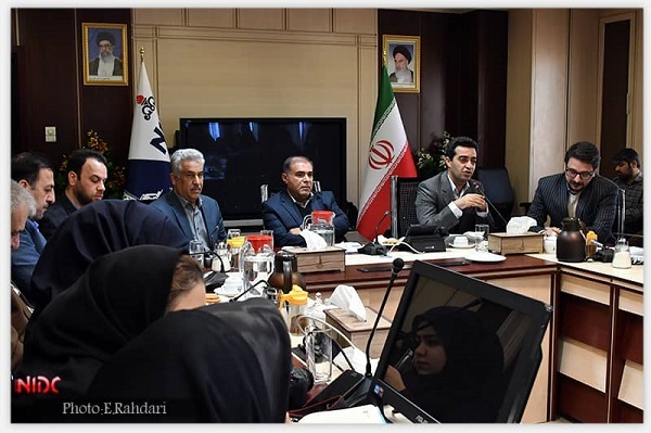 مدیر روابط عمومی و امور بین الملل : با اقدامات انجام شده متوسط قطعی برق از 1000 دقیقه در سال 95 به 300 دقیقه در سال 97 کاهش یافت مدیر روابط عمومی و امور بین الملل : با اقدامات انجام شده متوسط قطعی برق از 1000 دقیقه در سال 95 به 300 دقیقه در سال 97 کاهش یافت