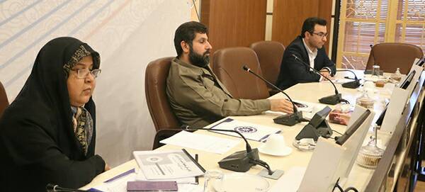 در نشست شورای گفت و گوی دولت و بخش خصوصی میزان محیط کسب و کار استان اعلام شد؛ / خوزستان با نمره ۵/۴۶ بهترین وضعیت را در بخش خدمات کسب کرد در نشست شورای گفت و گوی دولت و بخش خصوصی میزان محیط کسب و کار استان اعلام شد؛ / خوزستان با نمره ۵/۴۶ بهترین وضعیت را در بخش خدمات کسب کرد