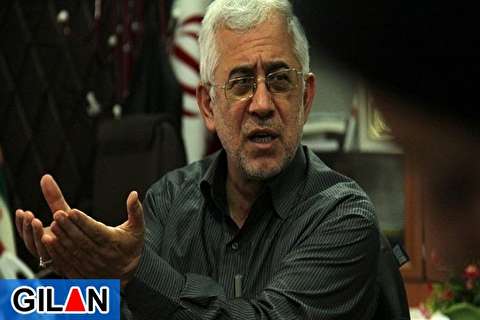 به گفته کارشناسان امور آب، حجم بارندگی ها طی 50 سال گذشته در شهرستان لنگرود بی سابقه بوده است / اتفاق پیش آمده را شیطنت رسانه ای می دانم؛ انصافا شهرداری لنگرود از ابتدا تا انتها خوب عمل کرد و همه در صحنه بودند / اصلا قرار نبوده با لوله گذاری کوچه هلال احمر تمام مشکل آب گرفتگی آن حل شود و هرگز کسی چنین ادعایی نکرد / در زمان شهردار فعلی(رجایی)، طرح جمع آوری و هدایت آب های سطحی تهیه و تدوین شده است به گفته کارشناسان امور آب، حجم بارندگی ها طی 50 سال گذشته در شهرستان لنگرود بی سابقه بوده است / اتفاق پیش آمده را شیطنت رسانه ای می دانم؛ انصافا شهرداری لنگرود از ابتدا تا انتها خوب عمل کرد و همه در صحنه بودند / اصلا قرار نبوده با لوله گذاری کوچه هلال احمر تمام مشکل آب گرفتگی آن حل شود و هرگز کسی چنین ادعایی نکرد / در زمان شهردار فعلی(رجایی)، طرح جمع آوری و هدایت آب های سطحی تهیه و تدوین شده است