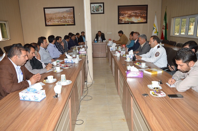 جلسه مدیریت بحران در پی احتمال بارش های سیل آسا در یاسوج جلسه مدیریت بحران در پی احتمال بارش های سیل آسا در یاسوج