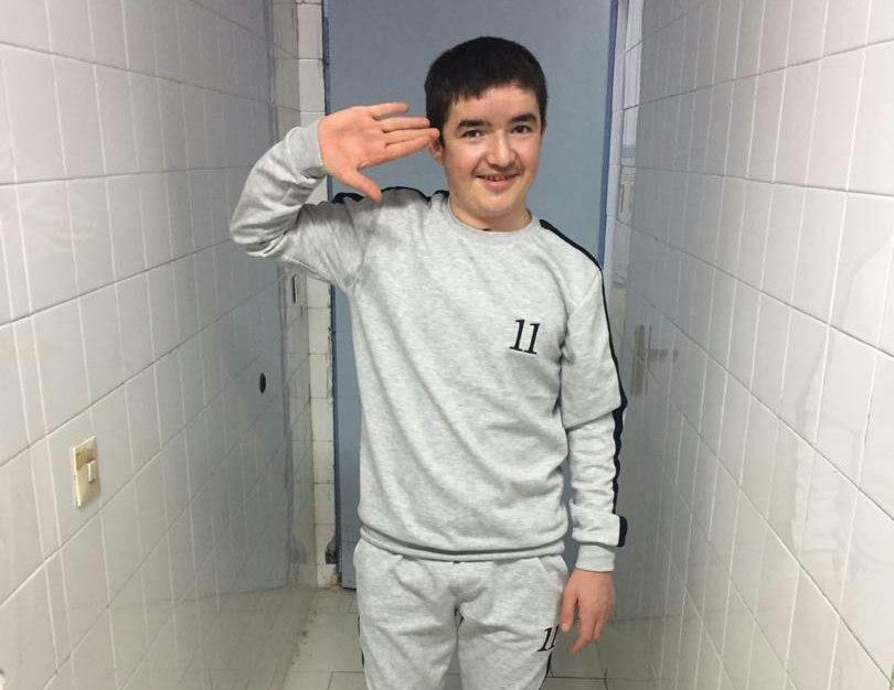 نقش لبخند بر چهره دردکشیده عبدالرقیب