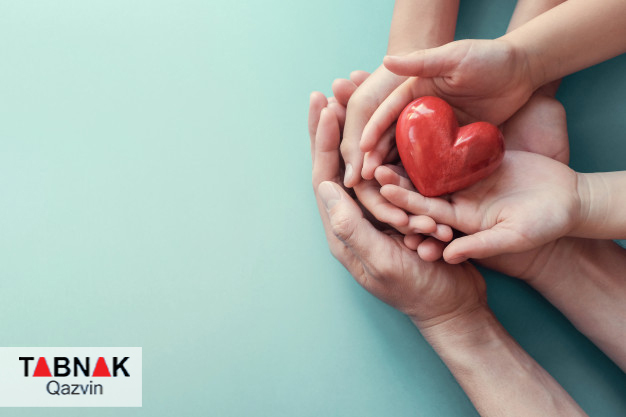 بسیاری  از مشکلات حل میشوند اگر کمی بیشتر با هم صحبت کنیم