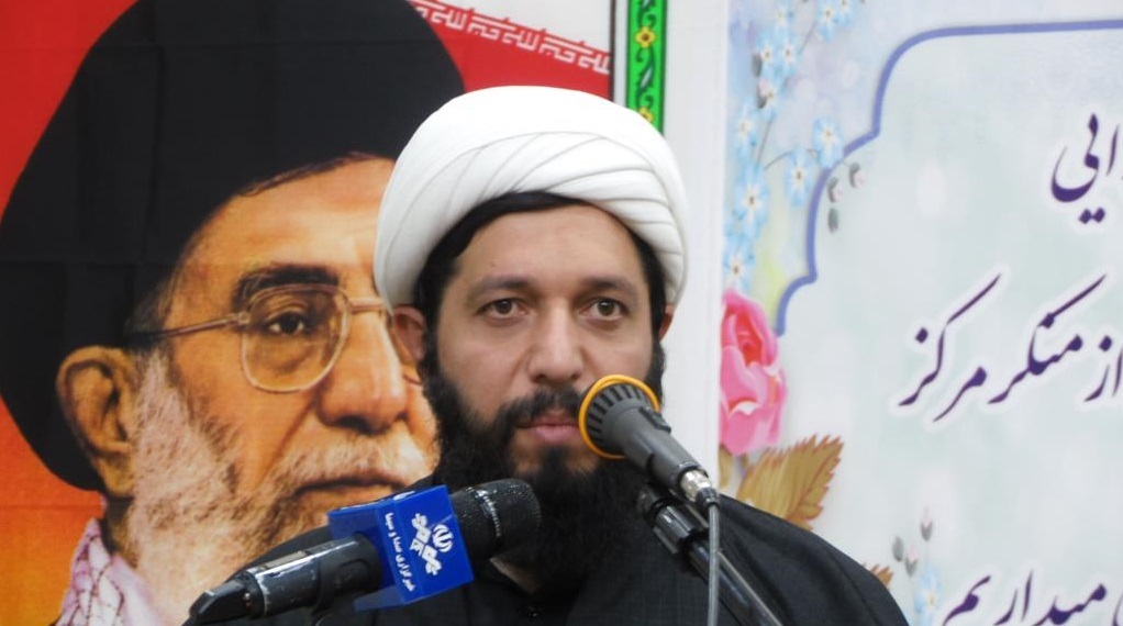 آیا یک دختر بدحجاب نمی تواند امر به معروف و نهی از منکر کند ؟ / اگر تذکر دادیم و به ما چاقو نزدند ، درست تذکر داده ایم / ماجرای مطالبه گری جوانان و پتروشیمی سقاوه / اشتباهی که در اصفهان شد و در یاسوج نشد! + فیلم و تصاویر