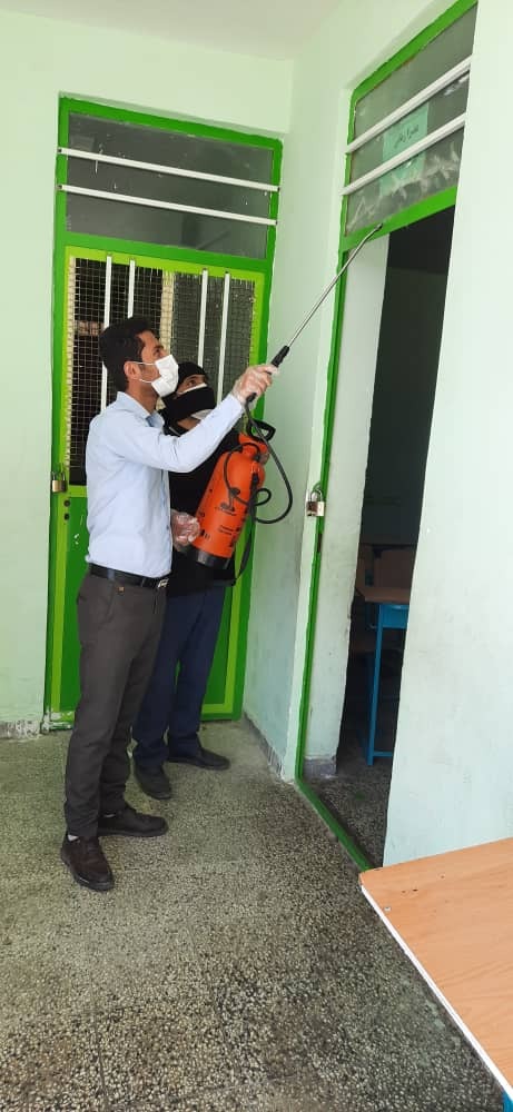 مدارس شهرستان لنده برای مقابله با شیوع ویروس کرونا ضد عفونی شدند+تصاویر مدارس شهرستان لنده برای مقابله با شیوع ویروس کرونا ضد عفونی شدند+تصاویر