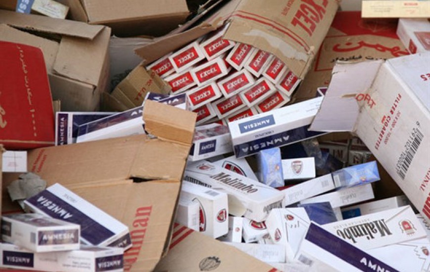 قاچاقچی سیگار در قزوین نقره داغ شد قاچاقچی سیگار در قزوین نقره داغ شد