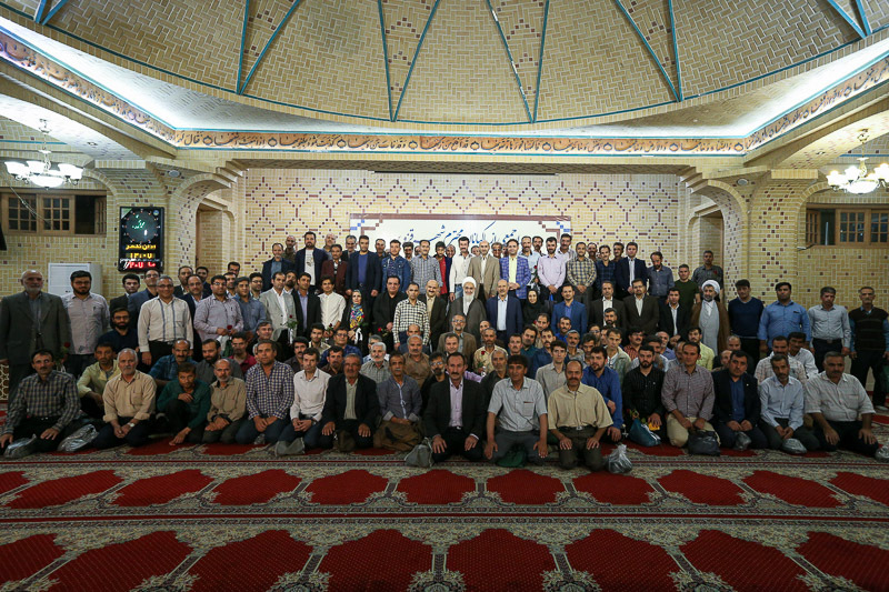 پاکبانان عزیزترین قشر زحمت کش جامعه هستند پاکبانان عزیزترین قشر زحمت کش جامعه هستند