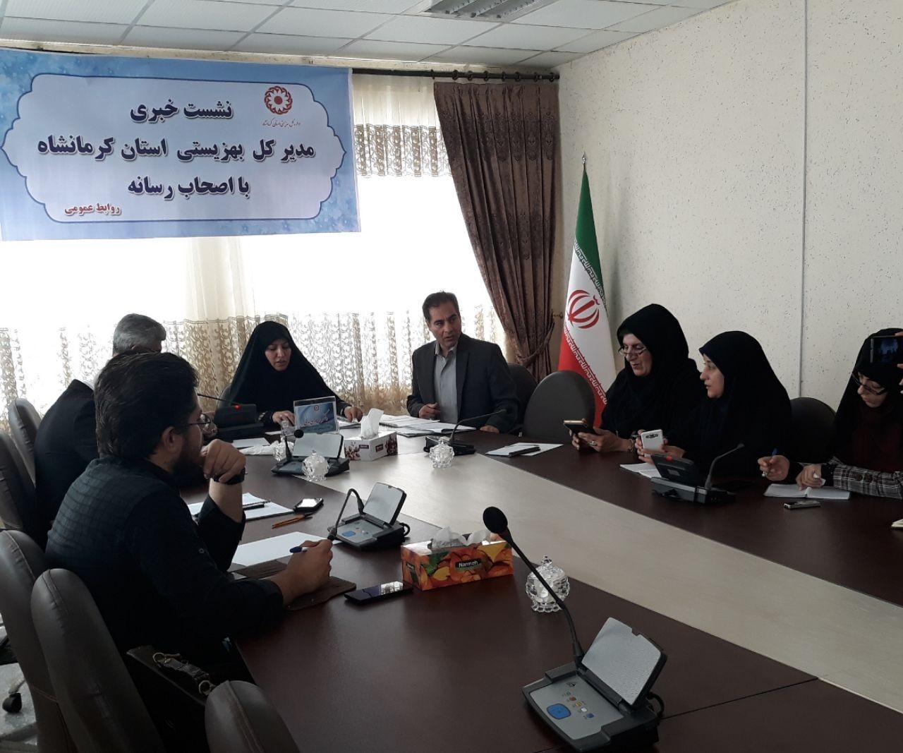 نگاه محبت آمیز به شیرخوارگان