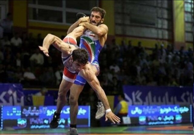پس گرفته شدن مدال طلای کشتی گیر ایرانی روی سکو ! پس گرفته شدن مدال طلای کشتی گیر ایرانی روی سکو !