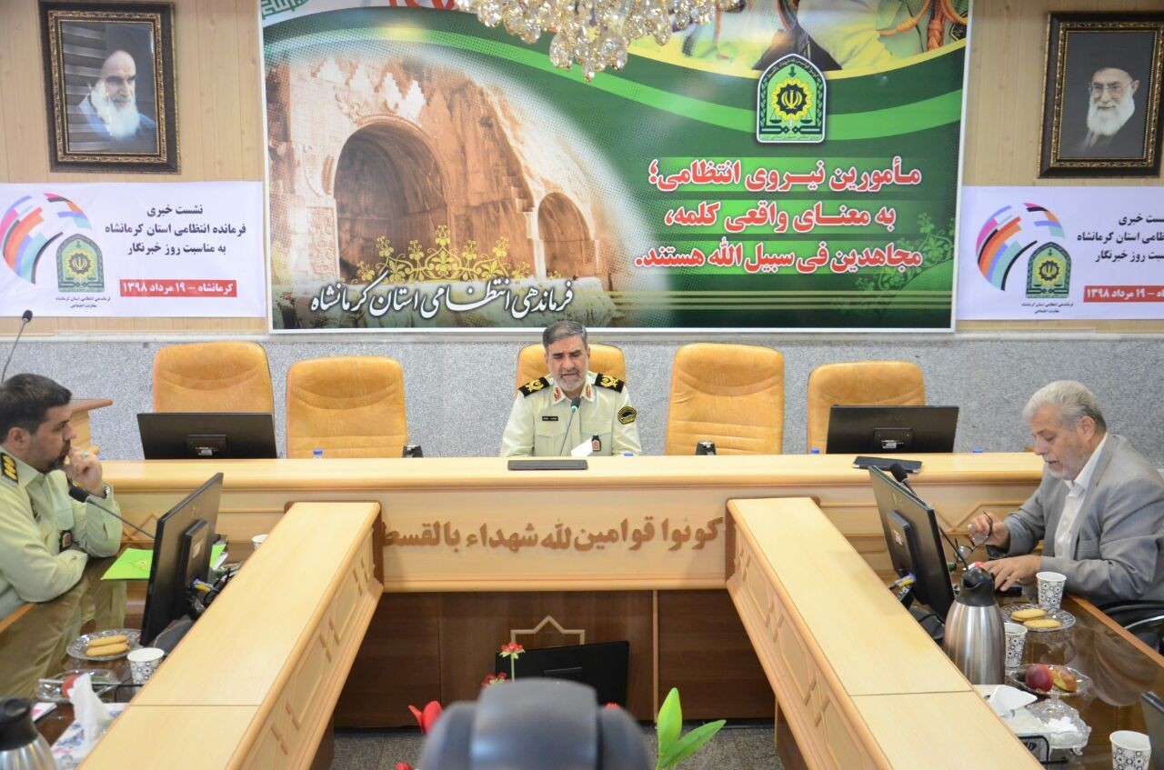 خبرنگاران زبان گویای مردم هستند