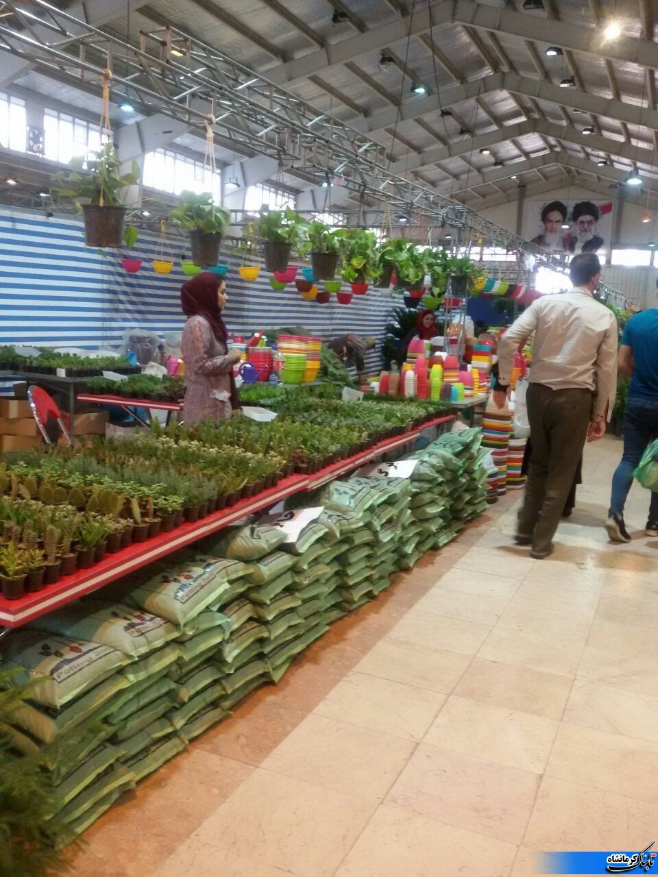 نمایشگاه گل و گیاه و سوغات افتتاح شد نمایشگاه گل و گیاه و سوغات افتتاح شد