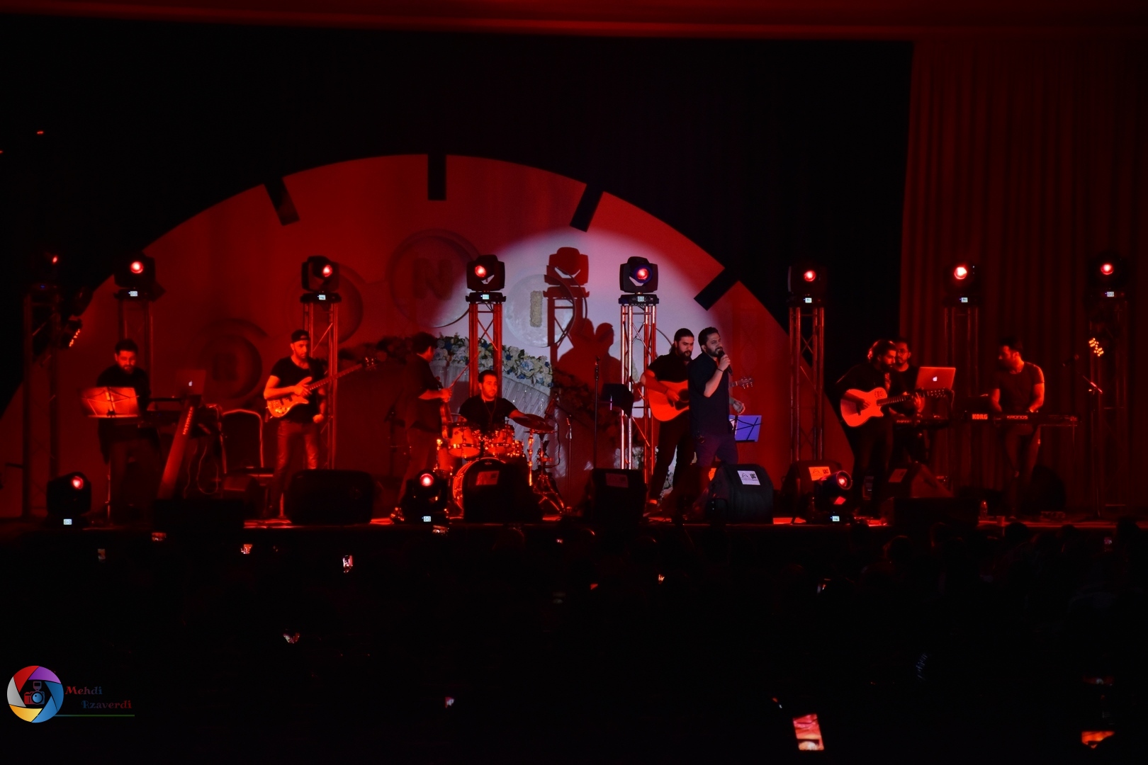 تصاویری از کنسرت روزبه بمانی در ارومیه