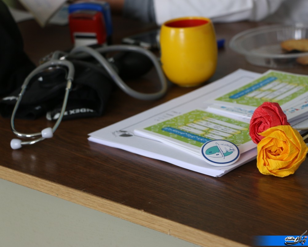 خدمات درمانی به مردم فیروزآباد کرمانشاه ادامه دارد خدمات درمانی به مردم فیروزآباد کرمانشاه ادامه دارد