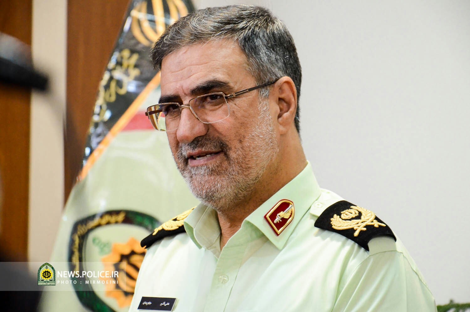 فرمانده انتظامی استان با مردم کرمانشاه دیدار میکند فرمانده انتظامی استان با مردم کرمانشاه دیدار میکند