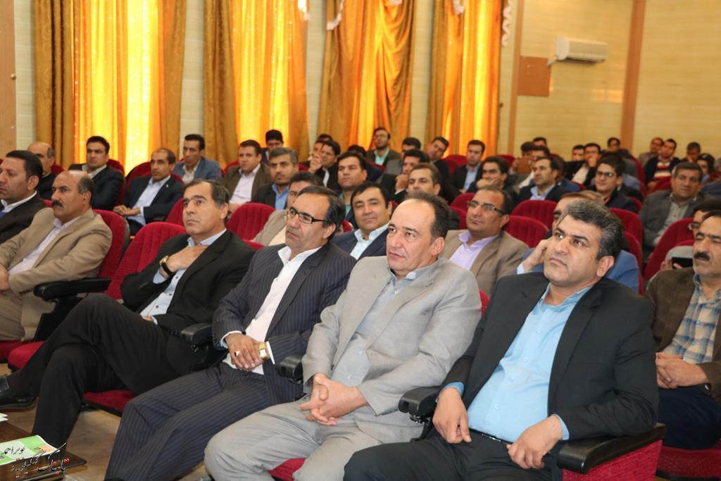 افزایش قیمت بنزین تصمیم شخصی نیست / روزی آرزوی اقتصاد بدون نفت را داشتیم / دستگاه ها منتظر بارش های سنگین باشند افزایش قیمت بنزین تصمیم شخصی نیست / روزی آرزوی اقتصاد بدون نفت را داشتیم / دستگاه ها منتظر بارش های سنگین باشند