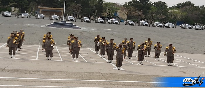 برگزاری رزمایش توزیع پک معیشتی و بهداشتی توسط ارتش در کرمانشاه برگزاری رزمایش توزیع پک معیشتی و بهداشتی توسط ارتش در کرمانشاه