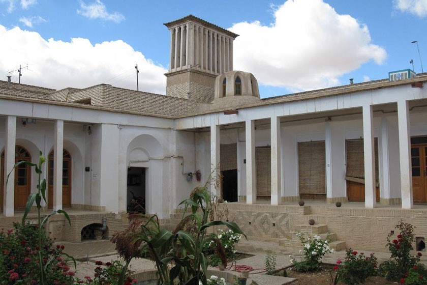 راهنمای سفر به شاهرود با اتوبوس راهنمای سفر به شاهرود با اتوبوس