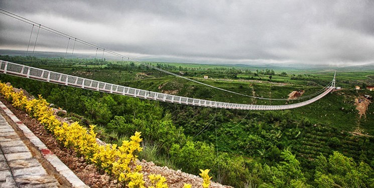 احداث زیپ‌لاین و پل معلق در پارک جنگلی آبیدر سنندج