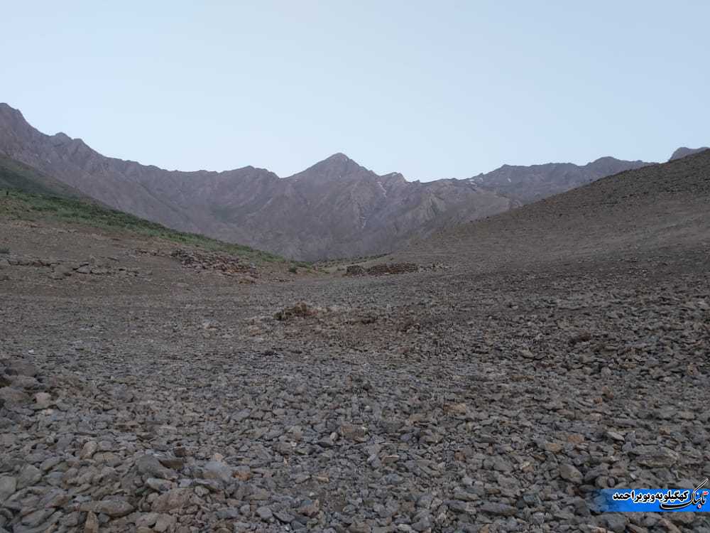 صعود به قله ی شاهان کوه اصفهان+تصاویر صعود به قله ی شاهان کوه اصفهان+تصاویر