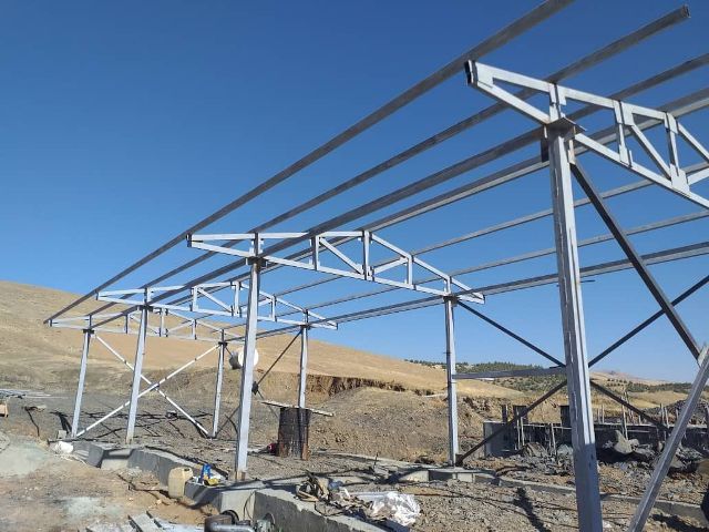 پروژه هدایت فاضلاب روستای سراب قامیش به خط انتقال فاضلاب شهر سنندج در حال اجرا و ۵۰ درصد پیشرفت فیزیکی دارد