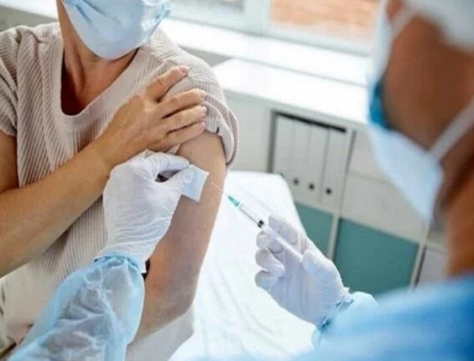 واکسیناسیون افراد 75 تا 80 سال از فردا آغاز می شود