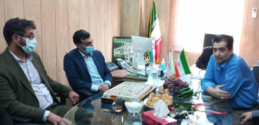 نقش مردم و نخبگان در مدیریت شهری دیده نشده است/ جریان نفوذ در رسانه ها ورود کرده است نقش مردم و نخبگان در مدیریت شهری دیده نشده است/ جریان نفوذ در رسانه ها ورود کرده است