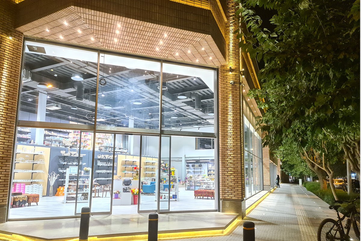 بزرگترین فروشگاه لوازم خانگی به اصفهان آمد بزرگترین فروشگاه لوازم خانگی به اصفهان آمد