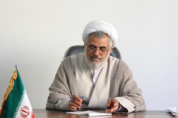 امام جمعه بندرعباس: مواظب باشیم بیگانگان به ما برچسب فعال مدنی نچسبانند