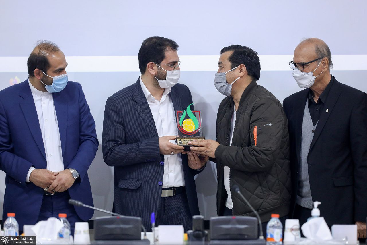 پیشکسوتان ورزشی در مشهد چنان که باید عزت نمیشوند/ فوتبال خراسان جایگاهی در کشور ندارد