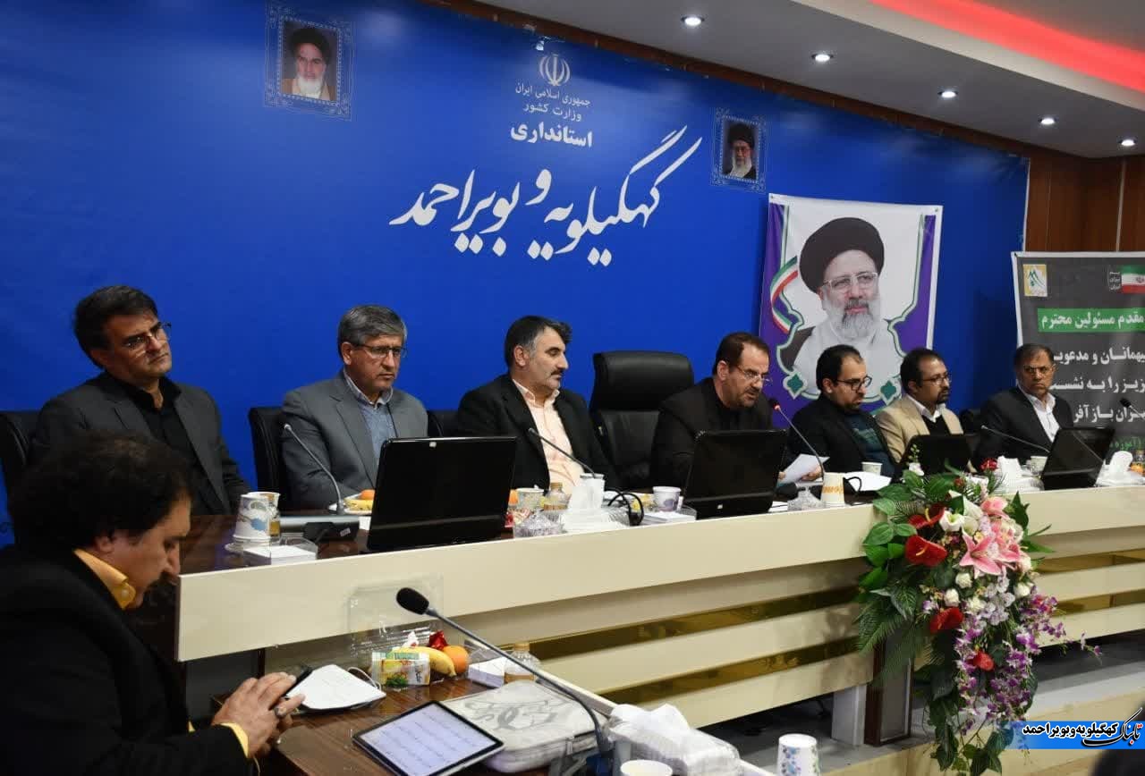 احمدزاده : مهندسین و ناظرین باید وجدان کاری داشته باشند / همه شهرهای استان نیازمند طرح بازآفرینی هستند / باب الحوائجی : هیچ محدودیتی برای بازسازی وجود ندارد / مقدم خواستار افزایش سهم شهرهای استان از اعتبارات بازآفرینی شد