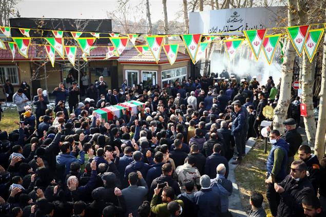 مراسم تشییع و تدفین شهید گمنام در سازمان ملی استاندارد ایران برگزار شد مراسم تشییع و تدفین شهید گمنام در سازمان ملی استاندارد ایران برگزار شد