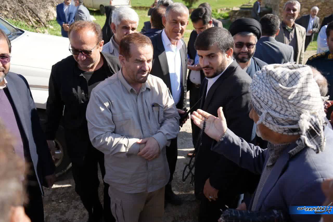 حضور استاندار و فرمانده سپاه فتح در یادواره شهدای لنده/کلنگ زنی فاز دوم لنده-دهدشت، پاتاوه و جاده روستایی عشایری گرده کلات/ احمد زاده قول داد موگرمون گاز دار شود/پروژه ساماندهی رودخانه جن آغاز شد و ایستگاه پمپاژ دشت بن تزریق اعتبار گردید+تصاویر حضور استاندار و فرمانده سپاه فتح در یادواره شهدای لنده/کلنگ زنی فاز دوم لنده-دهدشت، پاتاوه و جاده روستایی عشایری گرده کلات/ احمد زاده قول داد موگرمون گاز دار شود/پروژه ساماندهی رودخانه جن آغاز شد و ایستگاه پمپاژ دشت بن تزریق اعتبار گردید+تصاویر