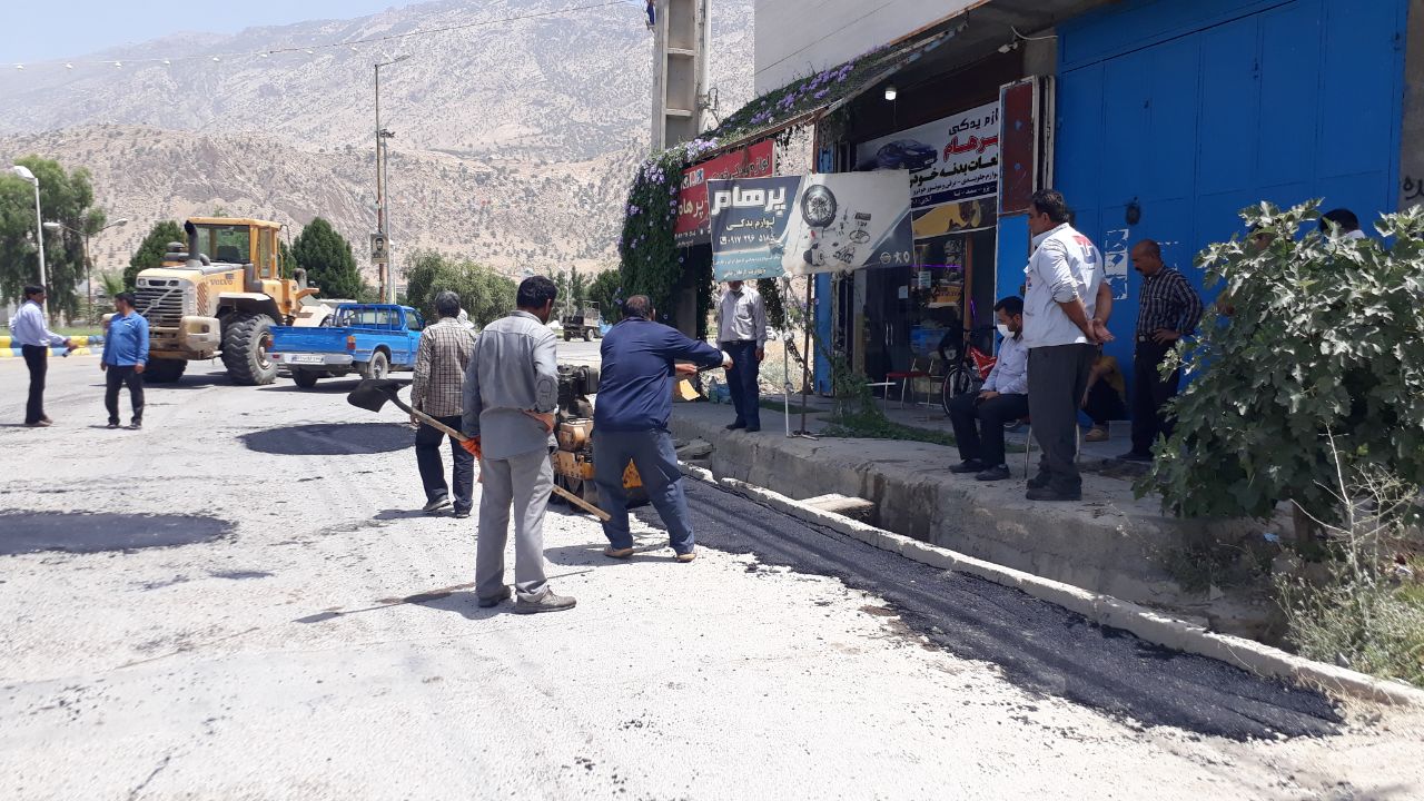 راه اندازی کارخانه آسفالت شهرداری لنده/طرح لکه گیری خیابان ها در شهر شروع شد+فیلم راه اندازی کارخانه آسفالت شهرداری لنده/طرح لکه گیری خیابان ها در شهر شروع شد+فیلم