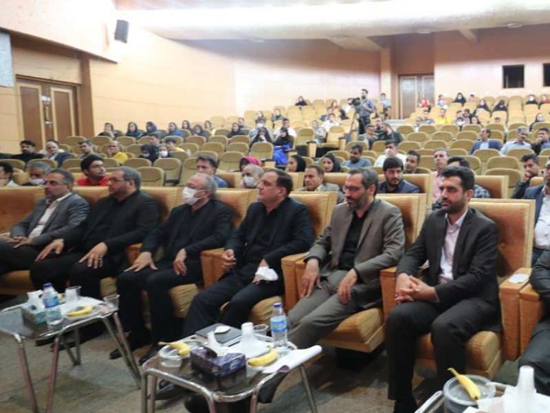 مراسم پاسداشت مقام خبرنگار در کرمانشاه برگزار شد/صداقت و امید بخشی مهمترین رسالت خبرنگار است