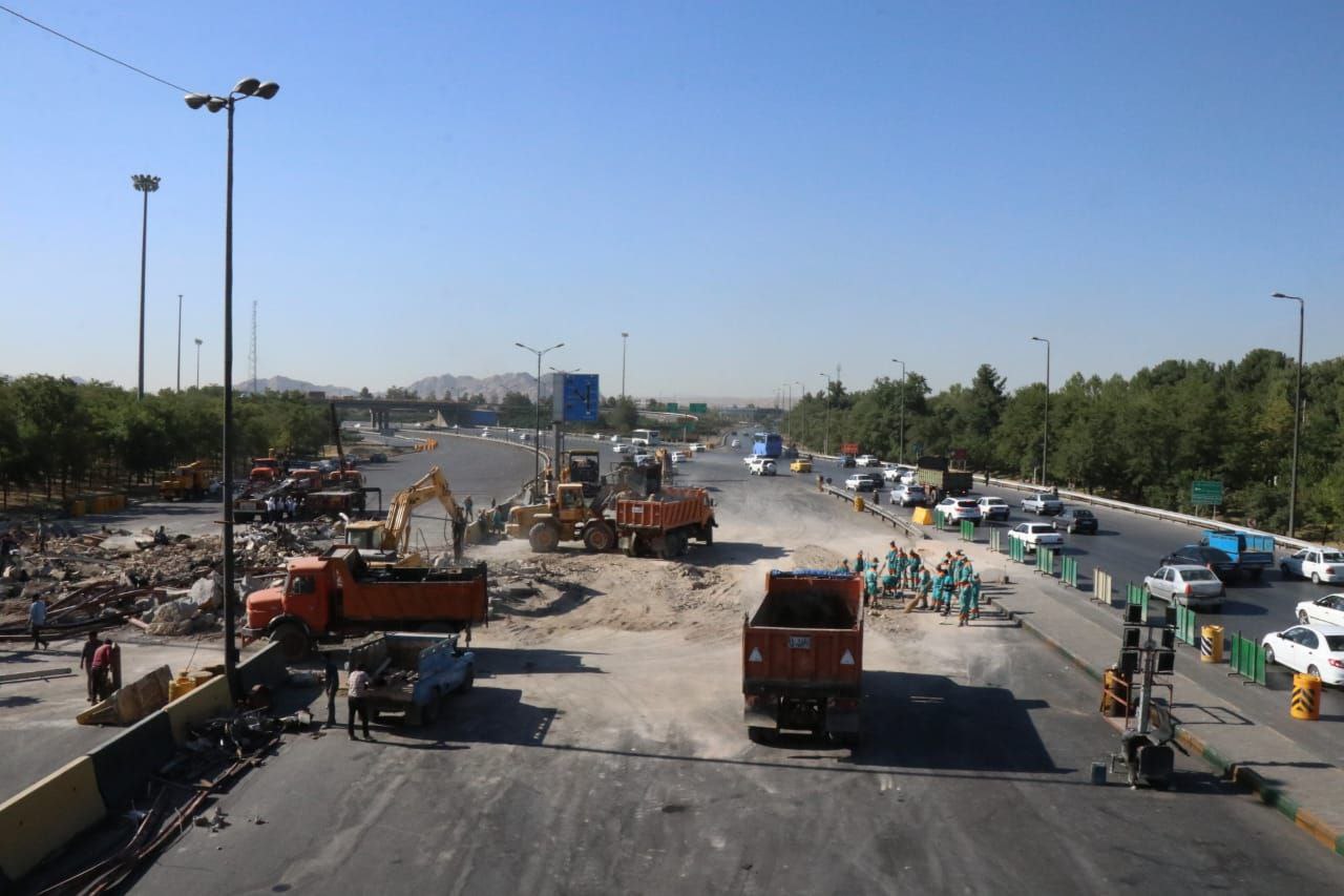 گیتهای عوارضی بزرگراه شهید کلانتری برداشته شد/ تردد به بهشت رضا از آزادراه بدون ترافیک